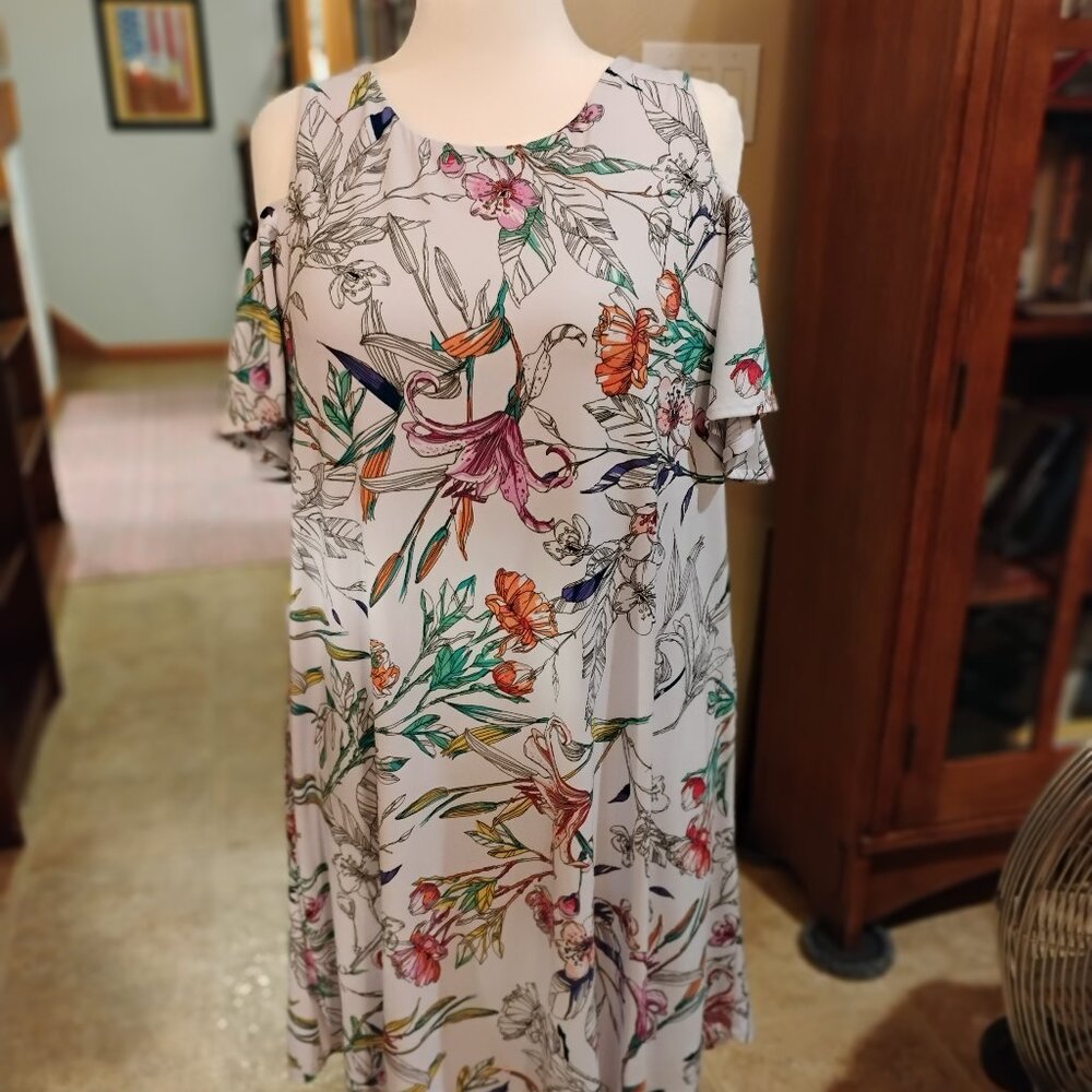 Studio One•New York women's cold shoulder dress